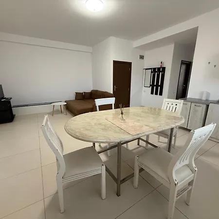 Apartment Apartament2 Faleza Nord Constanţa